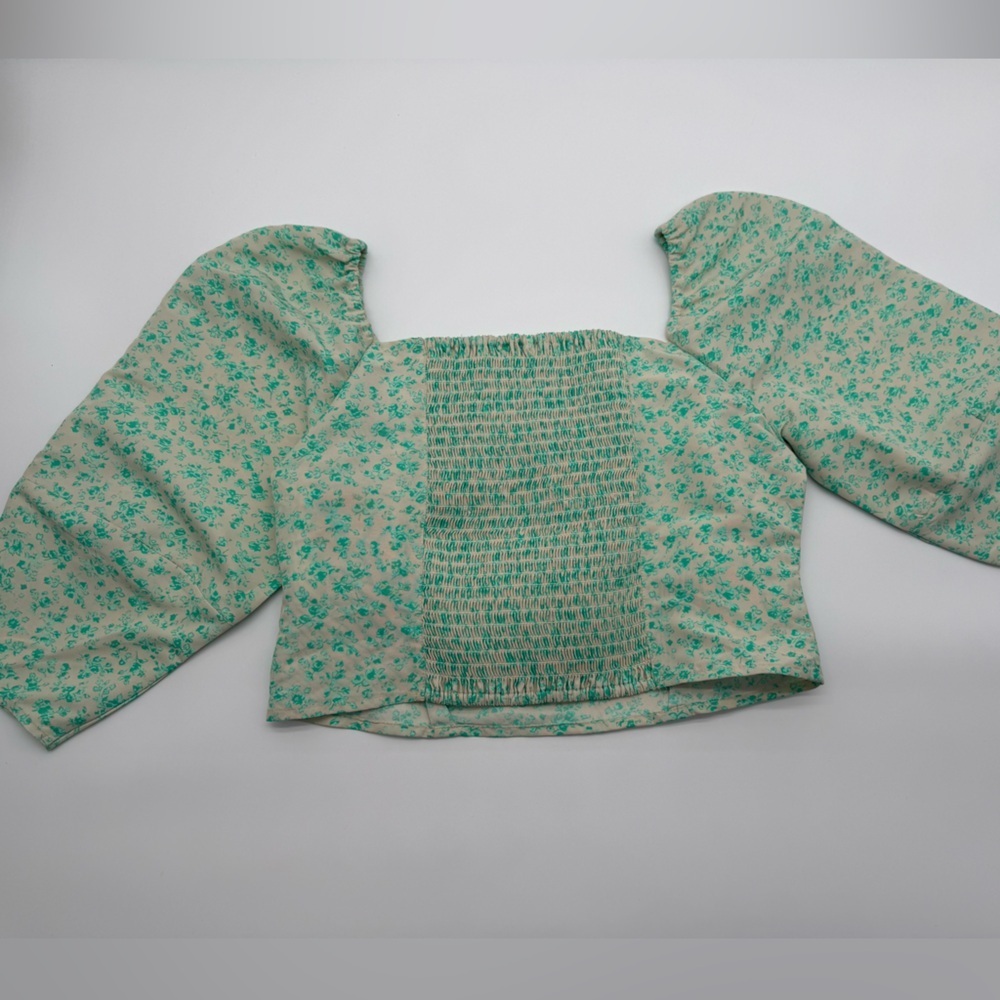 Levi's Women's Yvie Puff 3/4 Sleeve Cropped Blouse - Electric Green Floral NWT - Picture 11 of 11